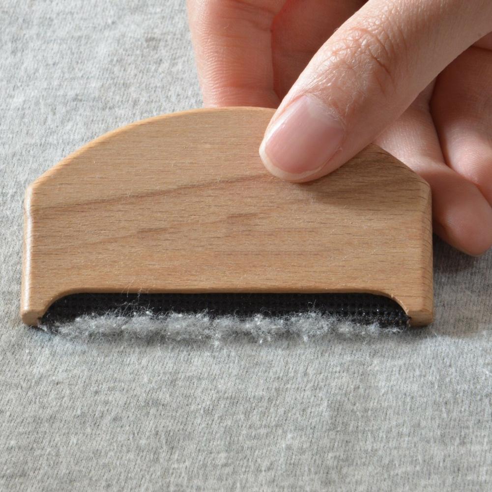 Portable Clothing Comb - LintRolled